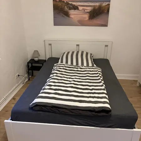 Schlafen In *